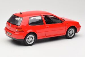 Volkswagen Golf Mk4 GTI Κόκκινο Revell 1:18 08943 Μέταλλο - εικόνα 3 από 8