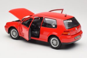 Volkswagen Golf Mk4 GTI Κόκκινο Revell 1:18 08943 Μέταλλο - εικόνα 5 από 8