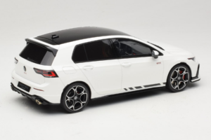 Volkswagen Golf Mk8 GTI Clubsport Pure White Otto 1:18 OT1221 Ρητίνη - εικόνα 2 από 6
