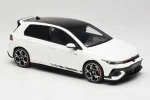 Volkswagen Golf Mk8 GTI Clubsport Pure White Otto 1:18 OT1221 Ρητίνη - εικόνα 4 από 6