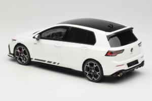 Volkswagen Golf Mk8 GTI Clubsport Pure White Otto 1:18 OT1221 Ρητίνη - εικόνα 5 από 6