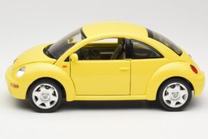 Volkswagen New Beetle Κίτρινο Bburago 1:18 BEETLE001 Μέταλλο - εικόνα 4 από 8