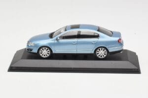 Volkswagen Passat B6 Blue Metallic Minichamps 1:43 PASSAT002 Μέταλλο