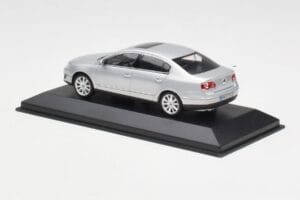 Volkswagen Passat B6 Ασημί Minichamps 1:43 PASSAT003 Μέταλλο - εικόνα 3 από 4