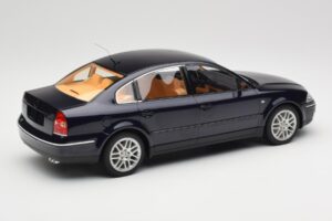 Volkswagen Passat W8 B5.5 Indigo Blue DNA 1:18 DNA000029 Μέταλλο - εικόνα 2 από 6