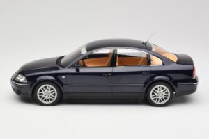 Volkswagen Passat W8 B5.5 Indigo Blue DNA 1:18 DNA000029 Μέταλλο - εικόνα 3 από 6