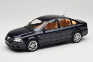 Volkswagen Passat W8 B5.5 Indigo Blue DNA 1:18 DNA000029 Μέταλλο