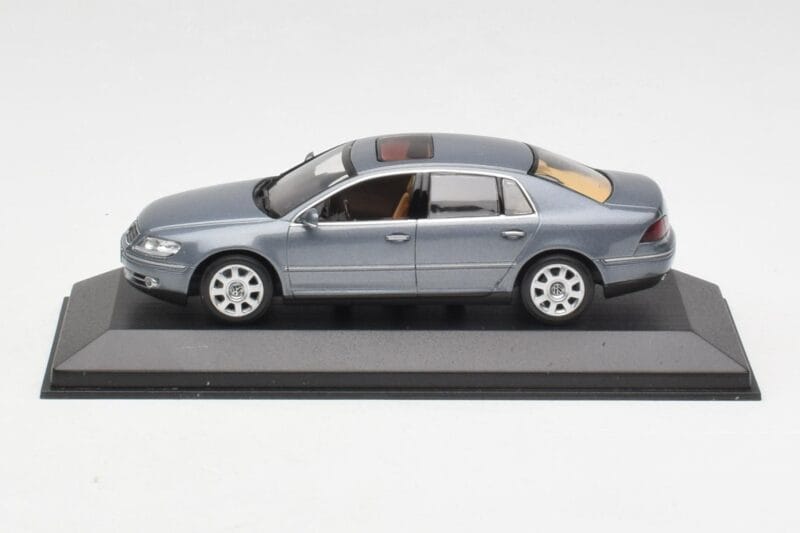 Volkswagen Phaeton 3D Γκρι Minichamps 1:43 3D0099300GPR7Q Μέταλλο