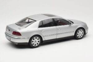 Volkswagen Phaeton D1 Silver Metallic AUTOart 1:18 79742 Μέταλλο - εικόνα 3 από 8