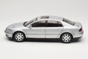 Volkswagen Phaeton D1 Silver Metallic AUTOart 1:18 79742 Μέταλλο - εικόνα 4 από 8