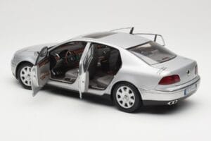 Volkswagen Phaeton D1 Silver Metallic AUTOart 1:18 79742 Μέταλλο - εικόνα 5 από 8