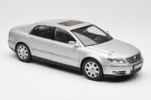 Volkswagen Phaeton D1 Silver Metallic AUTOart 1:18 79742 Μέταλλο - εικόνα 6 από 8