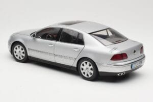 Volkswagen Phaeton D1 Silver Metallic AUTOart 1:18 79742 Μέταλλο - εικόνα 7 από 8