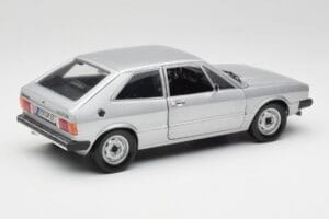 Volkswagen Scirocco GT Mk1 Silver Metallic Revell 1:18 08833 Μέταλλο - εικόνα 3 από 8