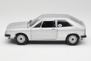 Volkswagen Scirocco GT Mk1 Silver Metallic Revell 1:18 08833 Μέταλλο - εικόνα 4 από 8