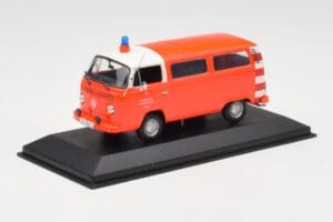 Volkswagen T2 Bus Πυροσβεστική Frankfurt Κόκκινοι Προφυλακτήρες Minichamps 1:43 400053091-V1 Μέταλλο - εικόνα 2 από 4