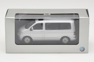 Volkswagen T5 Bus Ασημί Minichamps 1:43 T5003 Μέταλλο - εικόνα 4 από 4