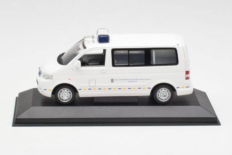 Volkswagen T5 Multivan Bundeswehr Επείγοντα Ιατρός Πρωτότυπο Minichamps 1:43 400052291-P1 Μέταλλο
