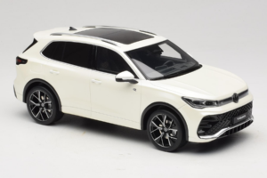 Volkswagen Tiguan R-Line Oryx White Pearl Otto 1:18 OT1219 Ρητίνη - εικόνα 4 από 6