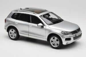 Volkswagen Touareg 7L Silver Metallic Kyosho 1:18 8821CS Μέταλλο - εικόνα 6 από 8