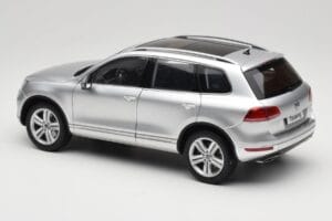 Volkswagen Touareg 7L Silver Metallic Kyosho 1:18 8821CS Μέταλλο - εικόνα 7 από 8