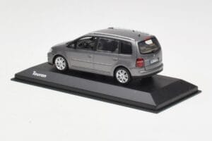 Volkswagen Touran Sport Platinum Grey Minichamps 1:43 TOURAN003 Μέταλλο - εικόνα 3 από 4