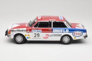 Volvo 142 #29 M. Alen / I. Kivimaki Rally 1000 Lakes 1973 MCG 1:18 MCG18528R Μέταλλο - εικόνα 3 από 6