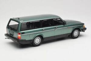 Volvo 240 GL Estate Green Metallic Minichamps 1:18 155171410 Μέταλλο - εικόνα 2 από 6