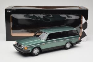 Volvo 240 GL Estate Green Metallic Minichamps 1:18 155171410 Μέταλλο - εικόνα 6 από 6
