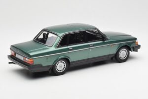Volvo 240 GL Πράσινο Μεταλλικό Minichamps 1:18 155171400 Μέταλλο - εικόνα 2 από 6