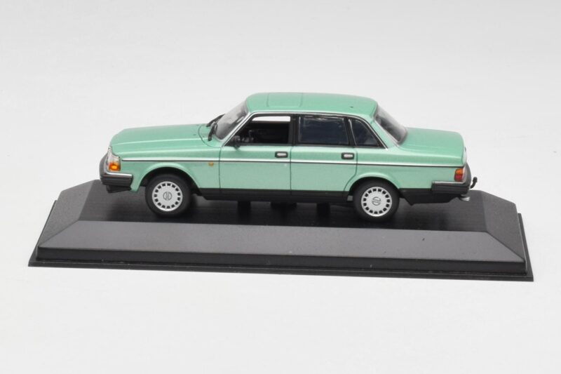 Volvo 240 GL Πράσινο Μεταλλικό Minichamps 1:43 400171402 Μέταλλο