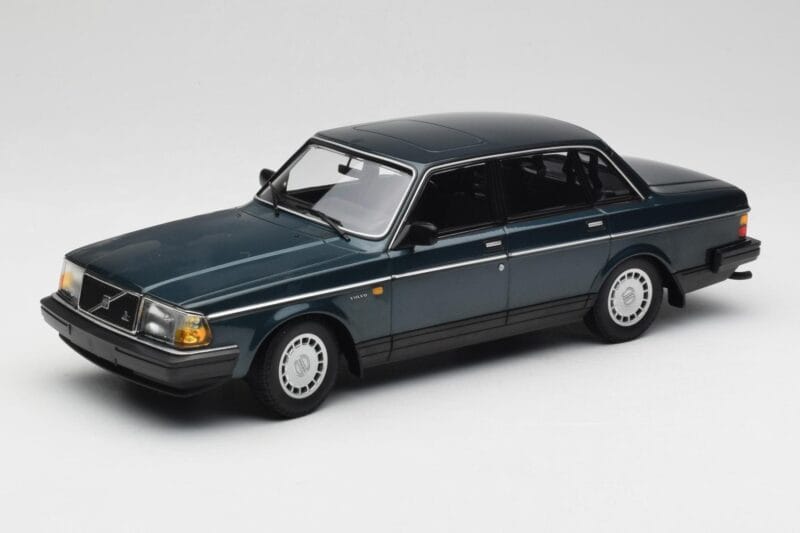 Volvo 240 GL Petrol Metallic Minichamps 1:18 155171407 Μέταλλο