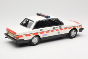 Volvo 240 GL Politie Netherlands Minichamps 1:18 155171498 Μέταλλο - εικόνα 2 από 6