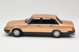 Volvo 240 GL Χρυσό Minichamps 1:18 155171405 Μέταλλο - εικόνα 3 από 6