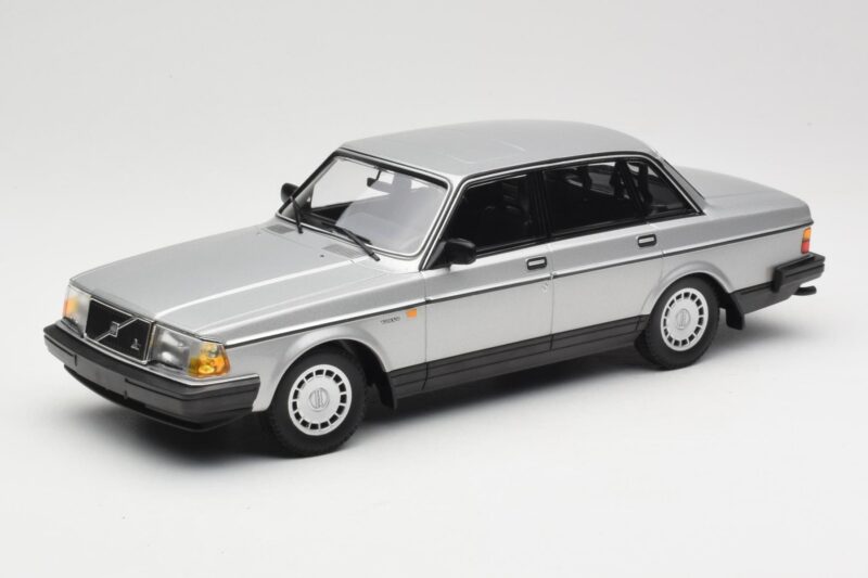 Volvo 240 GL Ασημί Minichamps 1:18 155171408 Μέταλλο