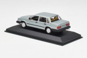 Volvo 240 GL Ασημί Μέταλλικ Minichamps 1:43 940171402 Μέταλλο - εικόνα 3 από 4