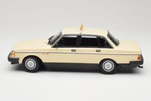 Volvo 240 GL Taxi Minichamps 1:18 155171494 Μέταλλο - εικόνα 3 από 6
