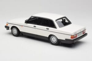 Volvo 240 GL Λευκό Minichamps 1:18 155171402 Μέταλλο - εικόνα 5 από 6