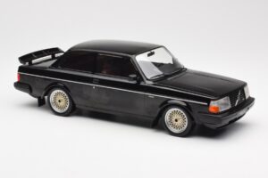 Volvo 240 Turbo Μαύρο Custom IXO 1:18 18CMC178 Μέταλλο - εικόνα 4 από 6