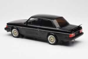 Volvo 240 Turbo Μαύρο Custom IXO 1:18 18CMC178 Μέταλλο - εικόνα 5 από 6