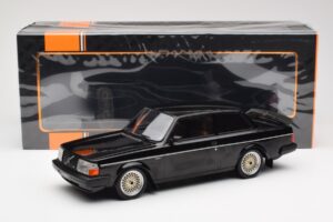 Volvo 240 Turbo Μαύρο Custom IXO 1:18 18CMC178 Μέταλλο - εικόνα 6 από 6