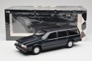 Volvo 740 GL Station Wagon Σκούρο Πράσινο Μεταλλικό Minichamps 1:18 155171771 Μέταλλο - εικόνα 6 από 6