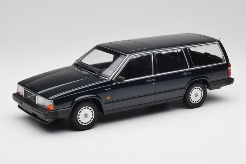 Volvo 740 GL Station Wagon Σκούρο Πράσινο Μεταλλικό Minichamps 1:18 155171771 Μέταλλο