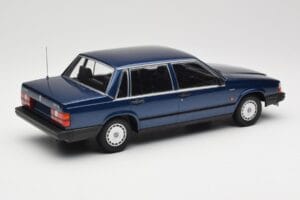 Volvo 740 GL Dark Blue Metallic Minichamps 1:18 155171701 Μέταλλο - εικόνα 2 από 6