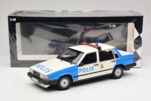 Volvo 740 GL Σουηδική Αστυνομία Minichamps 1:18 155171791 Μέταλλο - εικόνα 6 από 6