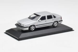 Volvo 850 Ασημί Minichamps 1:43 430171402 Μέταλλο - εικόνα 2 από 4