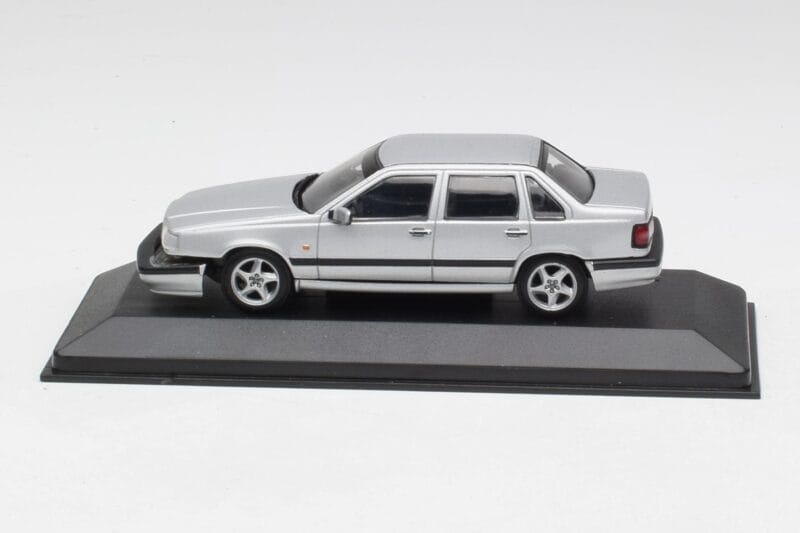 Volvo 850 Ασημί Minichamps 1:43 430171402 Μέταλλο