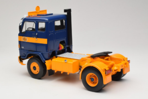 Volvo F88 Σκούρο Μπλε Κίτρινο MCG 1:18 MCG18140 Μέταλλο - εικόνα 7 από 8