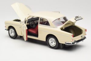 Volvo P121 Amazon Λευκό Revell 1:18 08866 Μέταλλο - εικόνα 5 από 8