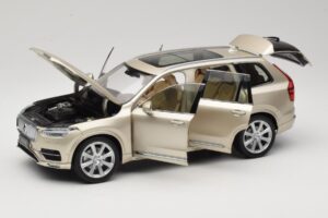 Volvo XC90 Luminous Sand Yellow Paudi Model 1:18 9430841 Μέταλλο - εικόνα 2 από 8